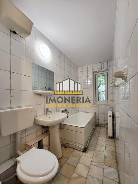 Dristor, garsoniera decomandata, centrala proprie, 0% comision